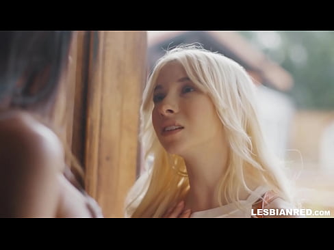 ❤️ U-Girl ufika ekhaya ezinyangeni ezimbalwa kamuva futhi ugcina edla ingquza kasingamama wakhe Izocansi ku-zu.teatroporno.ru ❌️